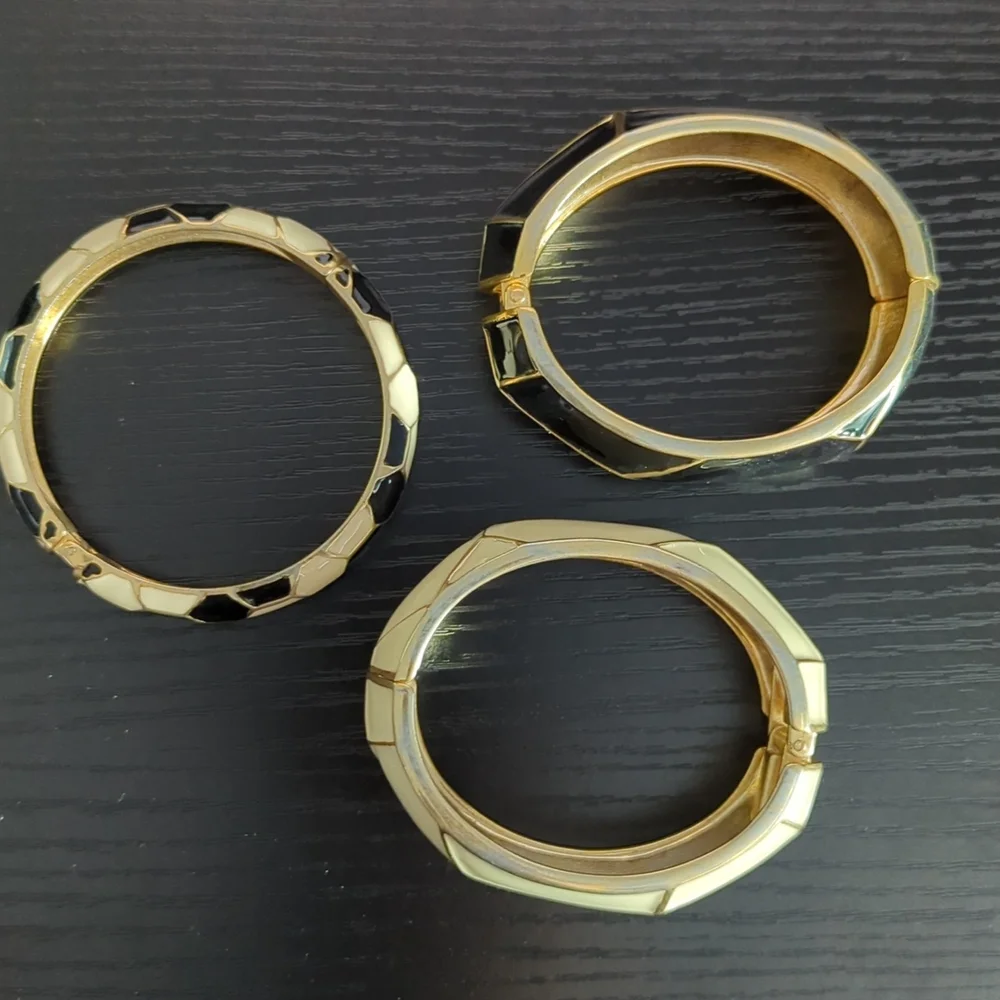 3 enamel bangles, black and white - Picture 3 of 8